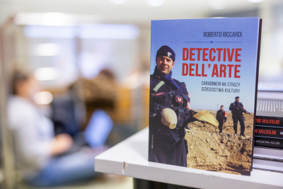 Detecitve