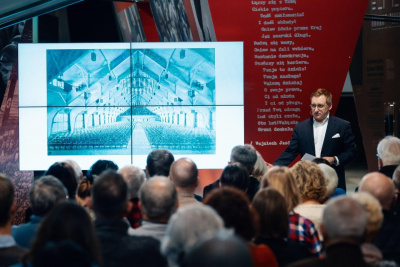 Wykład inaugurujący cykl „Dźwigamy historię” w ECS. Dr Jan Daniluk prezentuje temat „Praca przymusowa a przemysł stoczniowy w Gdańsku w trakcie II wojny światowej”, 26 stycznia 2023, fot. Dawid Linkowski | archiwum ECS