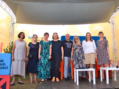 Twórcy wystawy i uczestnicy pierwszej debaty, fot. Marcel Jakubowski