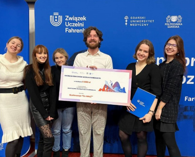 Organizatorzy konferencji z nagrodą w konkursie "Mistrzowie Współpracy Fahrenheita"