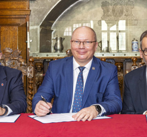 fot. Paweł Sudara. Podpisanie umowy