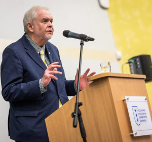 fot. Artur Cichuta/Trojmiasto.pl  Czytaj więcej na: https://www.trojmiasto.pl/nauka/Czy-2025-przyniesie-niepewnosc-Prof-Rychard-o-wyzwaniach-spolecznych-n198636.html