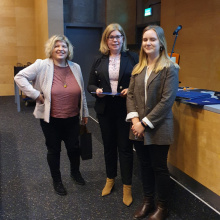 Receiving the Award at a Faculty Council Meeting