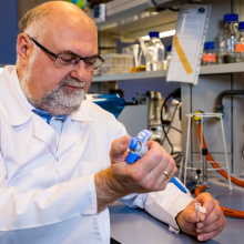 prof. dr hab. Grzegorz Węgrzyn; photo by Alan Stocki