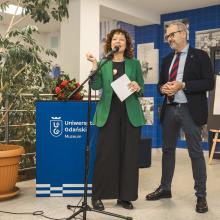 Jubileusz, wernisaż i promocja powieści prof. Tomasza Szkudlarka, fot. Alan Stocki, 035