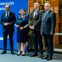 Photo by Alan Stocki/Press Office UG