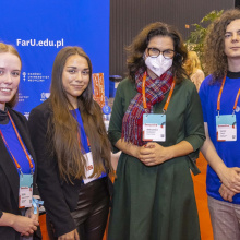 Prezydent Gdańska Aleksandra Dulkiewicz ze studentami UG